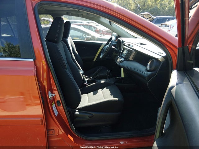 2015 Toyota Rav4 Xle მანქანა იყიდება აუქციონზე, vin: 2T3WFREV0FW179677, აუქციონის ნომერი: 46048202
