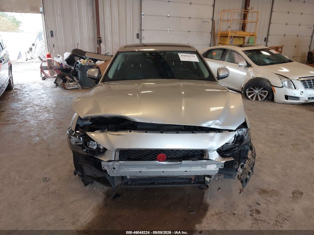 2018 Jaguar Xe 25t Premium მანქანა იყიდება აუქციონზე, vin: SAJAJ4FX2JCP24853, აუქციონის ნომერი: 46048224