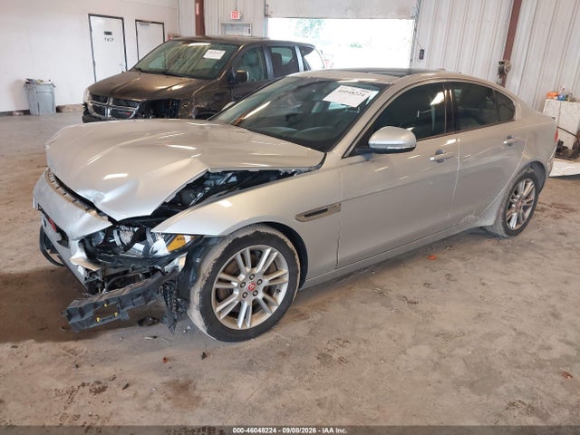 2018 Jaguar Xe 25t Premium მანქანა იყიდება აუქციონზე, vin: SAJAJ4FX2JCP24853, აუქციონის ნომერი: 46048224