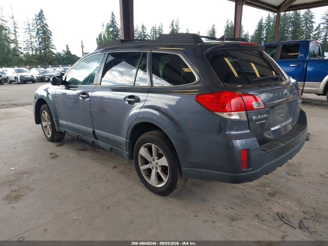 4S4BRBDC4E3293563 Subaru Outback 2.5i Premium