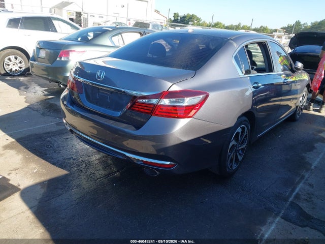 46048241 :رقم المزاد ، 1HGCR2F75HA192106 vin ، 2017 Honda Accord Ex مزاد بيع