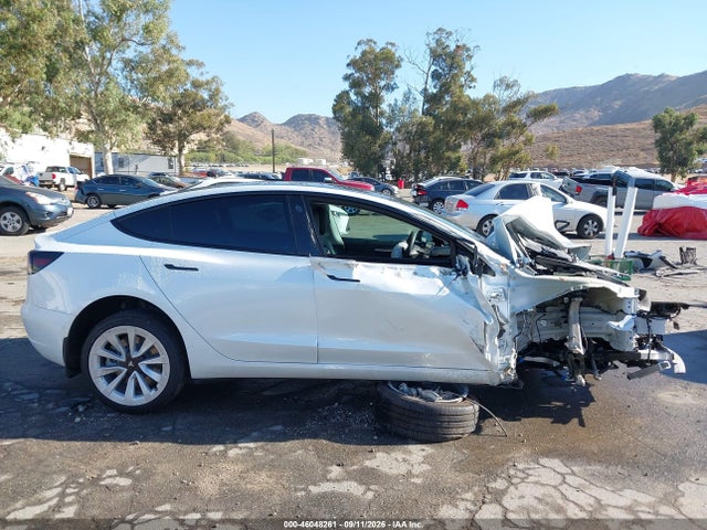 46048261 :رقم المزاد ، 5YJ3E1EB0NF295589 vin ، 2022 Tesla Model 3 Long Range Dual Motor All-wheel Drive مزاد بيع
