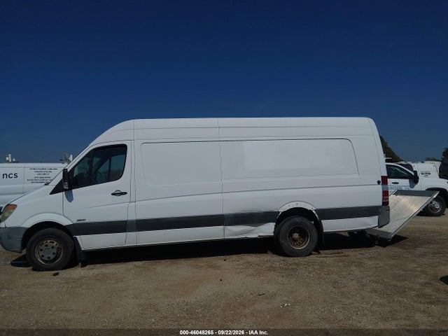46048265 :رقم المزاد ، WDYPF4CC4B5577960 vin ، 2011 Freightliner Sprinter 3500 مزاد بيع