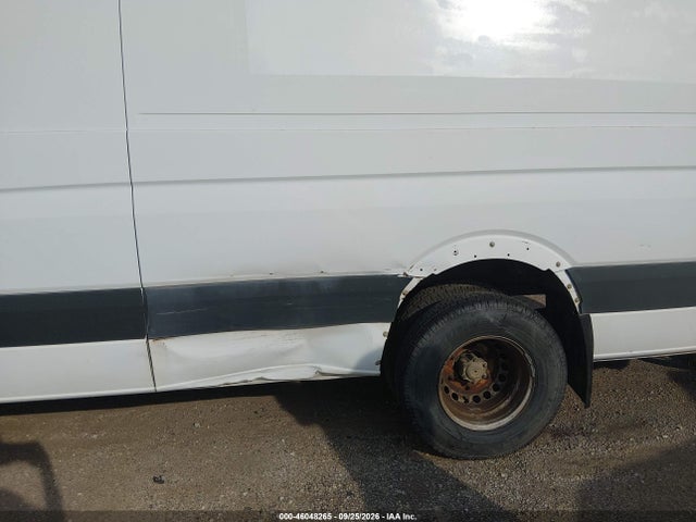 46048265 :رقم المزاد ، WDYPF4CC4B5577960 vin ، 2011 Freightliner Sprinter 3500 مزاد بيع