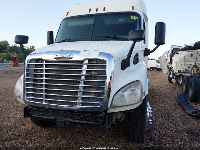 2016 Freightliner Cascadia 113 მანქანა იყიდება აუქციონზე, vin: 3AKJGHDV9GSGV2970, აუქციონის ნომერი: 46048273