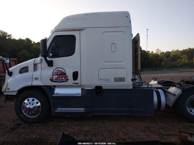 2016 Freightliner Cascadia 113 მანქანა იყიდება აუქციონზე, vin: 3AKJGHDV9GSGV2970, აუქციონის ნომერი: 46048273