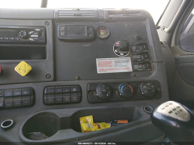 2016 Freightliner Cascadia 113 მანქანა იყიდება აუქციონზე, vin: 3AKJGHDV9GSGV2970, აუქციონის ნომერი: 46048273