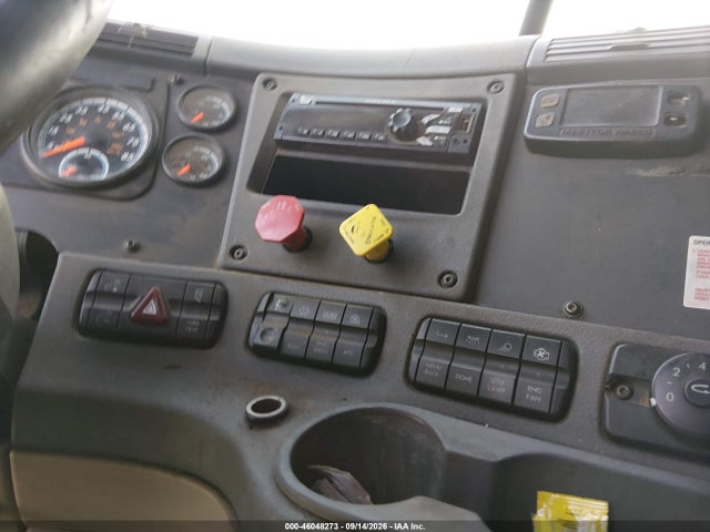 2016 Freightliner Cascadia 113 მანქანა იყიდება აუქციონზე, vin: 3AKJGHDV9GSGV2970, აუქციონის ნომერი: 46048273