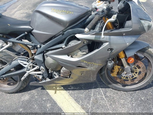 46048311 :رقم المزاد ، SMTD00NS97J293379 vin ، 2007 Triumph Motorcycle Daytona 675 مزاد بيع
