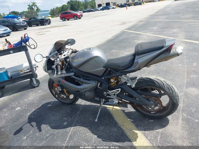 46048311 :رقم المزاد ، SMTD00NS97J293379 vin ، 2007 Triumph Motorcycle Daytona 675 مزاد بيع