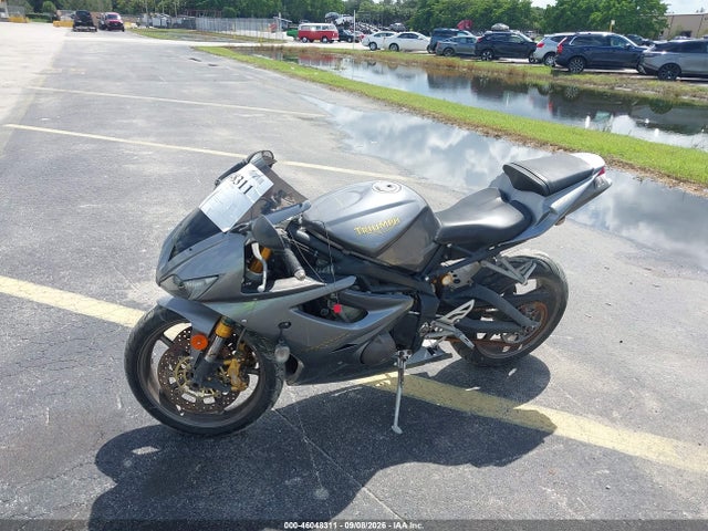 46048311 :رقم المزاد ، SMTD00NS97J293379 vin ، 2007 Triumph Motorcycle Daytona 675 مزاد بيع