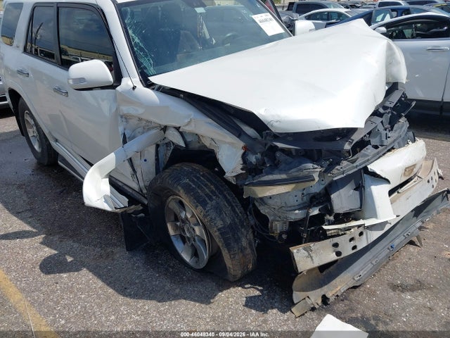 46048340 :رقم المزاد ، JTEZU5JR2D5057889 vin ، 2013 Toyota 4runner Sr5 مزاد بيع