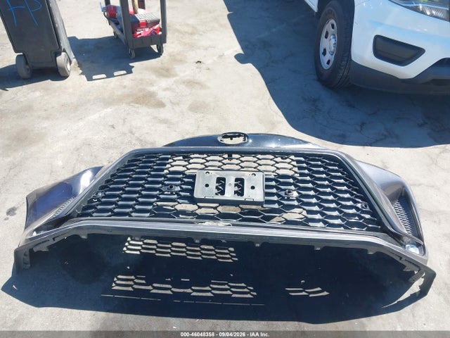 5TDDRKECXMS054723 Toyota Sienna Xse