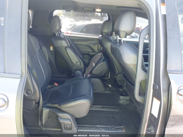 5TDDRKECXMS054723 Toyota Sienna Xse