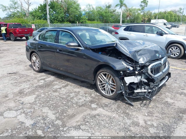 2024 Bmw 530i მანქანა იყიდება აუქციონზე, vin: WBA43FJ09RCP84486, აუქციონის ნომერი: 46048396