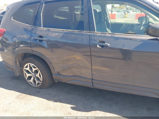 2019 Subaru Forester Premium მანქანა იყიდება აუქციონზე, vin: JF2SKAGC6KH586556, აუქციონის ნომერი: 46048397