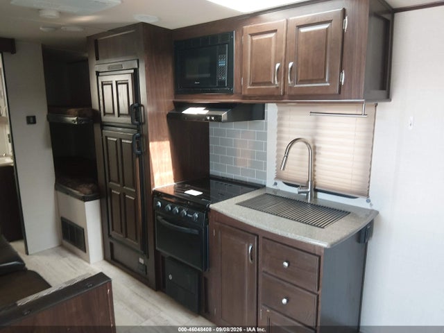 2018 Forest River 211bh მანქანა იყიდება აუქციონზე, vin: 4X4TPAW24JN022380, აუქციონის ნომერი: 46048408