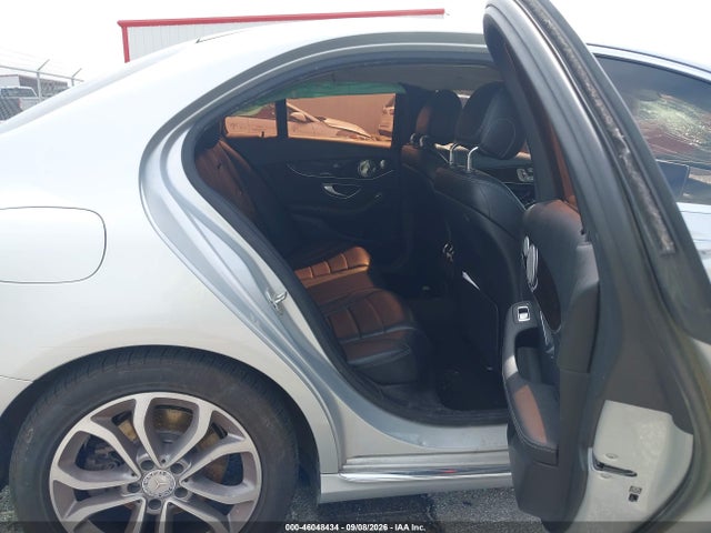 Продажа на аукционе авто 2015 Mercedes-benz C 300, vin: 55SWF4JB8FU082763, номер лота: 46048434