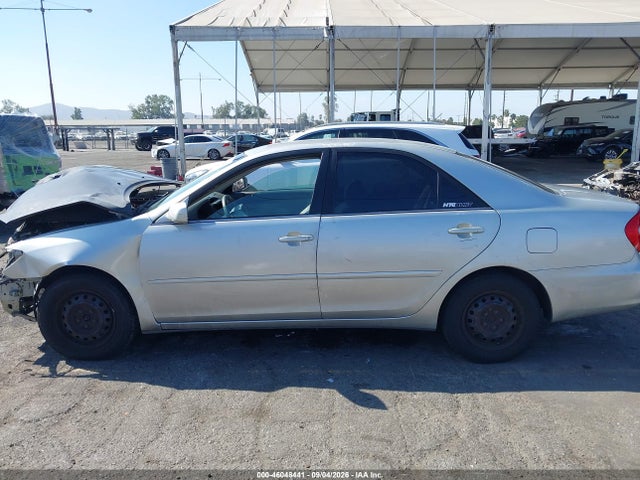46048441 :رقم المزاد ، 4T1BE32KX4U847550 vin ، 2004 Toyota Camry Le مزاد بيع