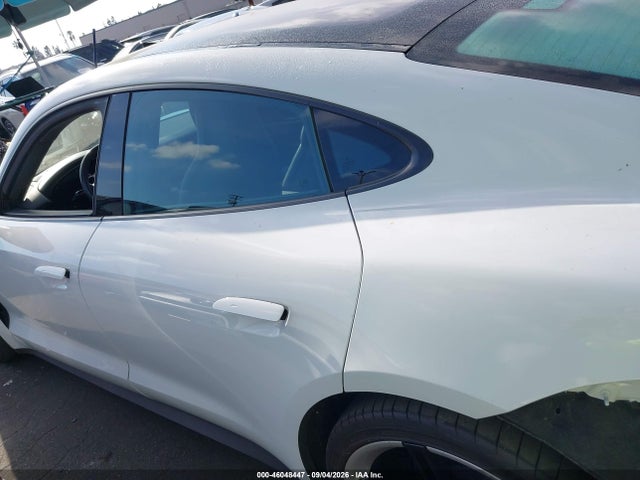 46048447 :رقم المزاد ، WP0AA2Y1XNSA16781 vin ، 2022 Porsche Taycan مزاد بيع