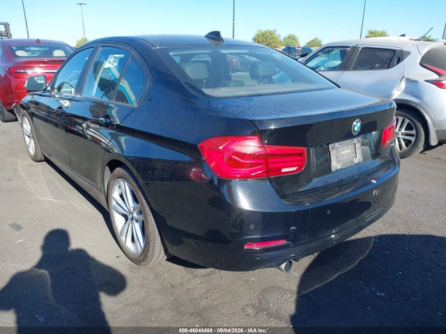 BMW 320i 2017 WBA8E1G32HNU17061 Image 3