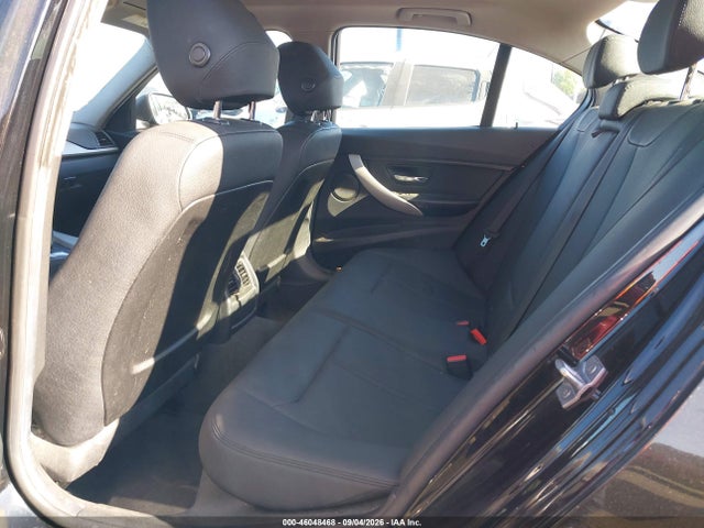 BMW 320i 2017 WBA8E1G32HNU17061 Image 8