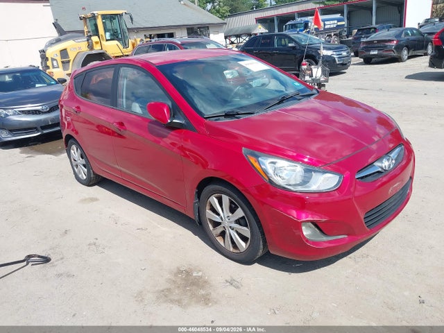 2013 Hyundai Accent Se მანქანა იყიდება აუქციონზე, vin: KMHCU5AE5DU075103, აუქციონის ნომერი: 46048534