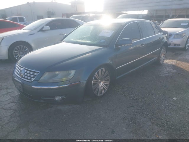 2004 Volkswagen Phaeton V8 მანქანა იყიდება აუქციონზე, vin: WVWAF63D748010486, აუქციონის ნომერი: 46048553