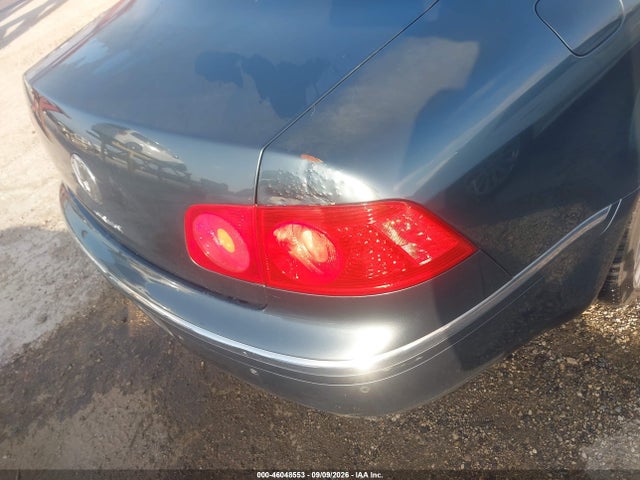 2004 Volkswagen Phaeton V8 მანქანა იყიდება აუქციონზე, vin: WVWAF63D748010486, აუქციონის ნომერი: 46048553