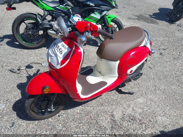 Honda NCW50 2025 JH2AF771XSK800085 Image 2