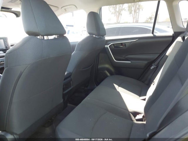 Toyota RAV4 LE 2021 2T3H1RFV2MC165199 Image 18