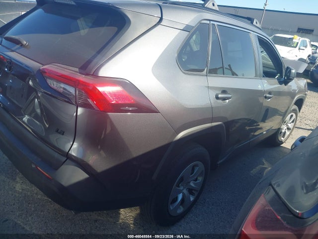 Toyota RAV4 LE 2021 2T3H1RFV2MC165199 Image 4