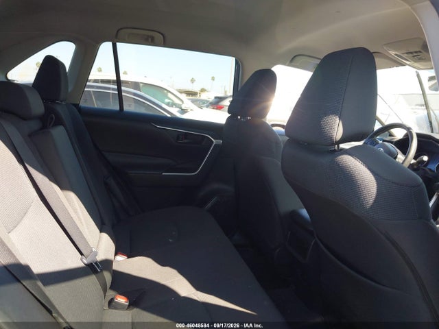 Toyota RAV4 LE 2021 2T3H1RFV2MC165199 Image 8
