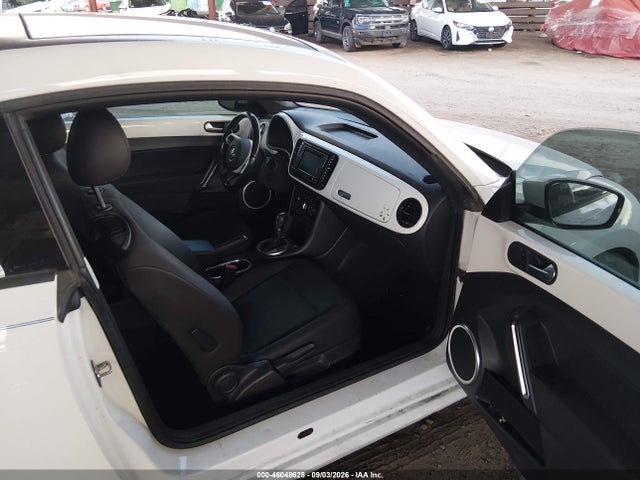 Продаж на аукціоні авто 2016 Volkswagen Beetle 1.8t Sel, vin: 3VWJ17AT9GM635743, номер лоту: 46048628