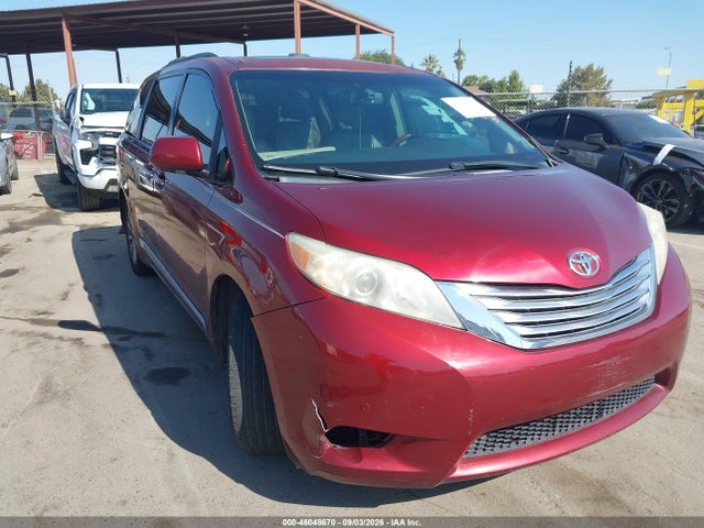 2011 Toyota Sienna Ltd მანქანა იყიდება აუქციონზე, vin: 5TDYK3DC5BS113624, აუქციონის ნომერი: 46048670