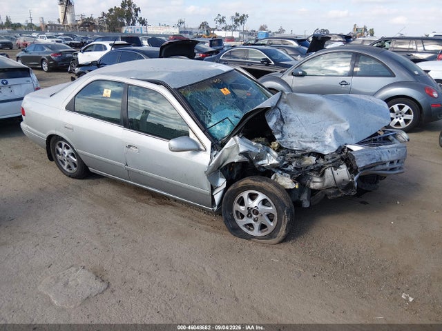 2000 Toyota Camry Le მანქანა იყიდება აუქციონზე, vin: 4T1BG22K6YU002852, აუქციონის ნომერი: 46048682