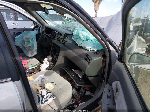 46048682 :رقم المزاد ، 4T1BG22K6YU002852 vin ، 2000 Toyota Camry Le مزاد بيع
