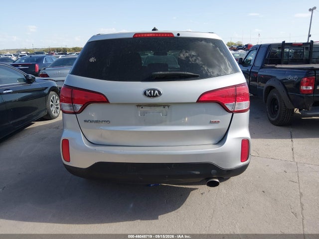 KIA SORENTO LX 2014 5XYKT3A68EG520260 Image 16