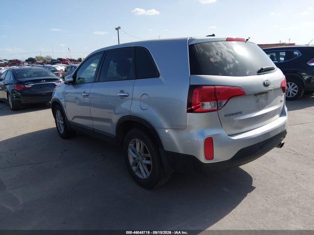 KIA SORENTO LX 2014 5XYKT3A68EG520260 Image 3