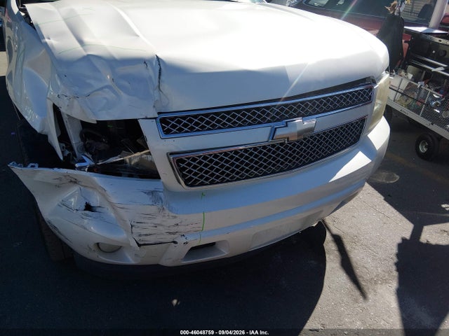 2010 Chevrolet Suburban 1500 Ltz მანქანა იყიდება აუქციონზე, vin: 1GNUKKE37AR275279, აუქციონის ნომერი: 46048759