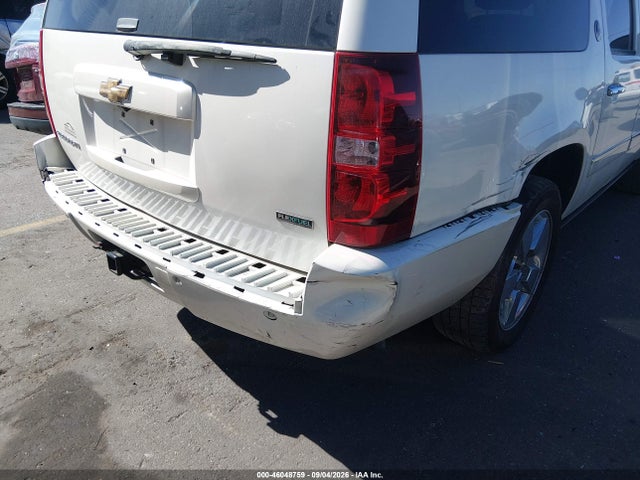 2010 Chevrolet Suburban 1500 Ltz მანქანა იყიდება აუქციონზე, vin: 1GNUKKE37AR275279, აუქციონის ნომერი: 46048759