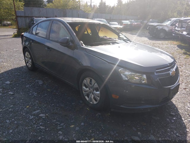 46048777 :رقم المزاد ، 1G1PB5SHXD7228747 vin ، 2013 Chevrolet Cruze Ls Manual مزاد بيع