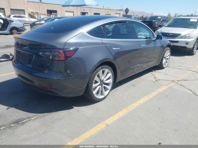 46048823 :رقم المزاد ، 5YJ3E1EA6JF163163 vin ، 2018 Tesla Model 3 Long Range/mid Range مزاد بيع