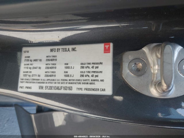 46048823 :رقم المزاد ، 5YJ3E1EA6JF163163 vin ، 2018 Tesla Model 3 Long Range/mid Range مزاد بيع