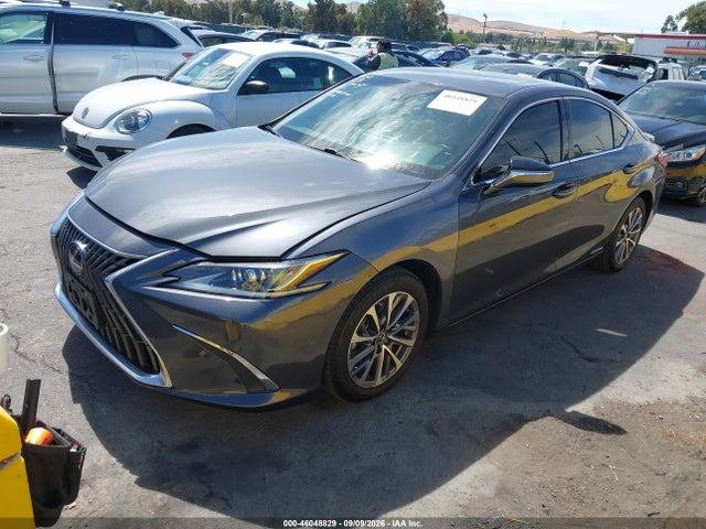 Lexus ES 300H 2022 58ACA1C18NU022076 Image 2