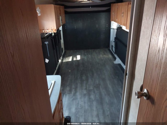 2006 Forest River Sandpiper Toyhauler Travel Trailer მანქანა იყიდება აუქციონზე, vin: 4X4FSAH256C018446, აუქციონის ნომერი: 46048831