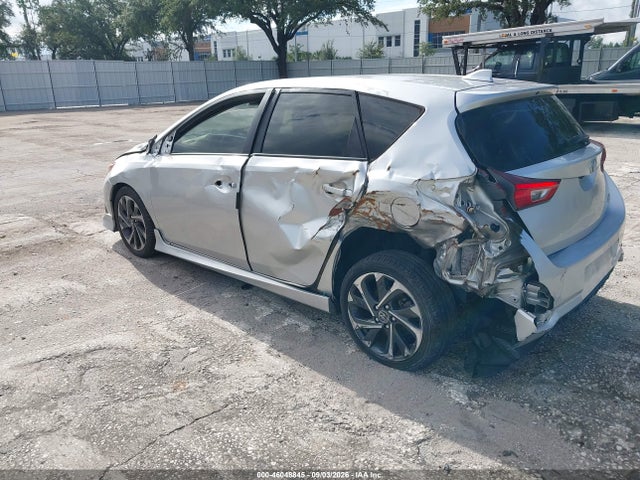 46048845 :رقم المزاد ، JTNKARJE3JJ559599 vin ، 2018 Toyota Corolla Im مزاد بيع