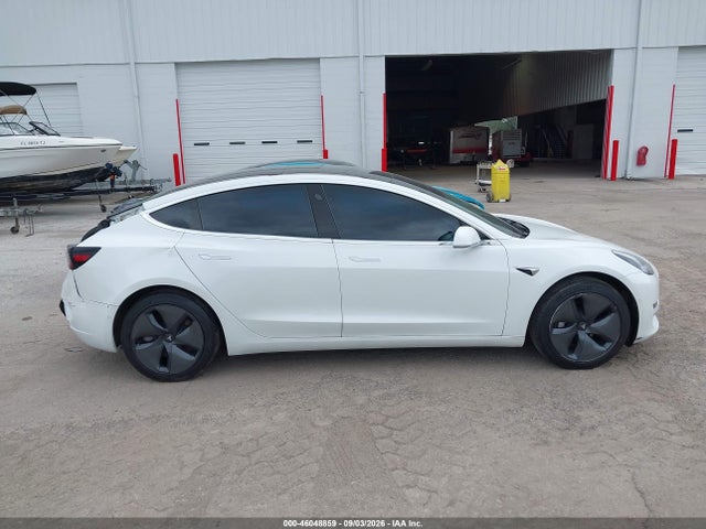 Продажа на аукционе авто 2020 Tesla Model 3 Standard Range Plus Rear-wheel Drive/standard Range Rear-wheel Drive, vin: 5YJ3E1EA6LF799620, номер лота: 46048859