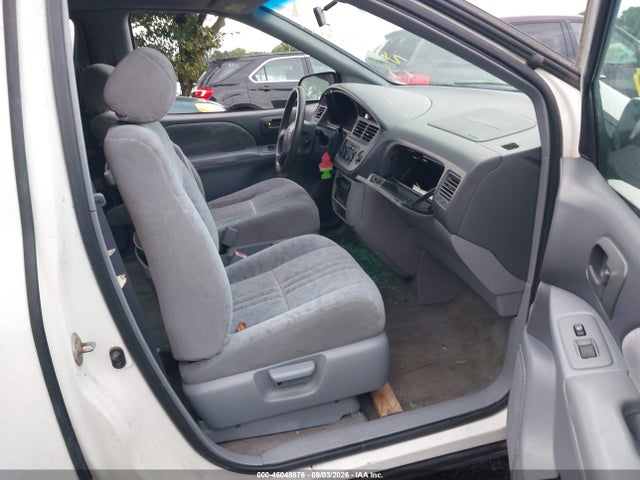 2003 Toyota Sienna Le მანქანა იყიდება აუქციონზე, vin: 4T3ZF13C13U535002, აუქციონის ნომერი: 46048876