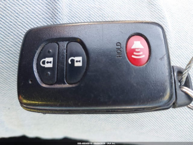 Toyota Prius Three 2014 JTDKN3DU5E1738497 Image 11